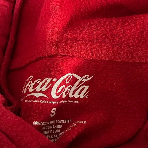 Coca-Cola “It’s The Real Thing” Hoodie Red Women’s Size S Pocket Graphic Sleeve - Picture 6 of 6